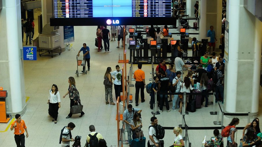Aeroporto Santos Dumont será leiloado isoladamente, diz ministro
