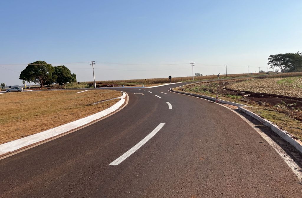 Obras em infraestrutura rodoviária melhoram tráfego e escoamento da produção em Dourados Obras em infraestrutura rodoviária melhoram tráfego e escoamento da produção em Dourados