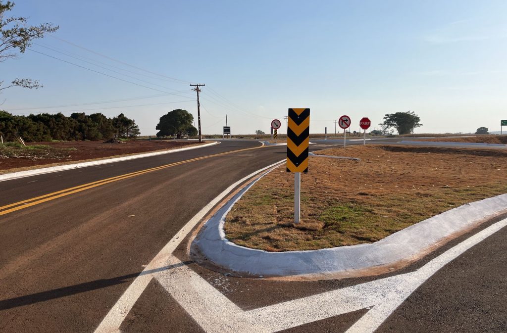 Obras em infraestrutura rodoviária melhoram tráfego e escoamento da produção em Dourados Obras em infraestrutura rodoviária melhoram tráfego e escoamento da produção em Dourados