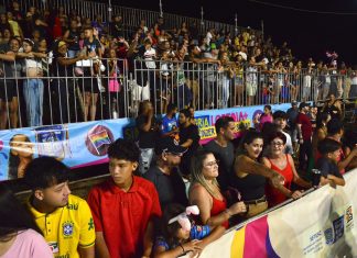 Mais de 120 mil pessoas aproveitaram o Carnaval em cinco dias de folia Home