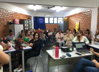 Formação qualifica 1,6 mil professores da rede municipal Home