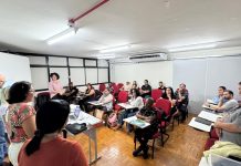Funsat e Uems ensinam português a migrantes na Capital Category Template - London News PRO