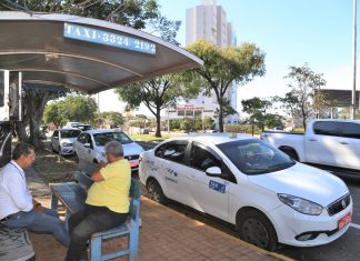 Publicadas novas regras para modernizar serviço de táxi Home