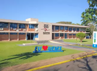 Estudantes podem turbinar preparação para o UEMSVest 2026 com aulões online 100% gratuitos Home