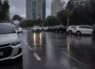 Risco de tempestade aumenta e alerta evolui para laranja Home
